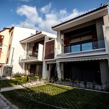 Aleksia Seaside Deluxe Apartment Пефкохори Экстерьер фото
