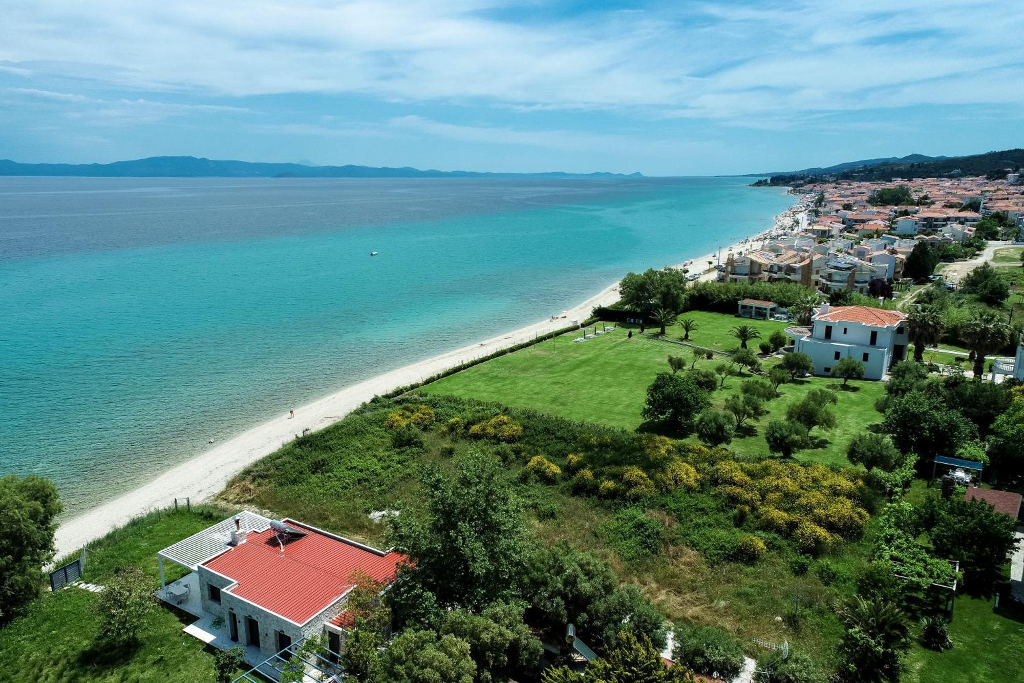 Aleksia Seaside Deluxe Apartment Пефкохори Экстерьер фото
