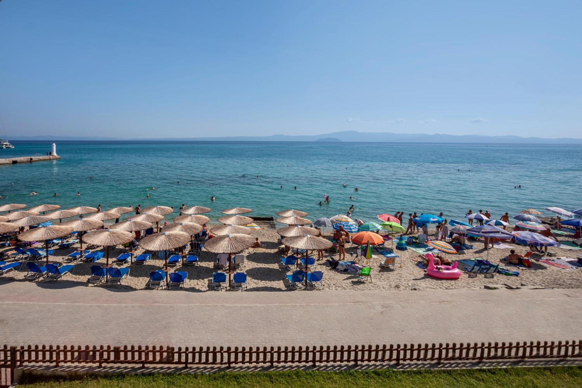 Aleksia Seaside Deluxe Apartment Пефкохори Экстерьер фото